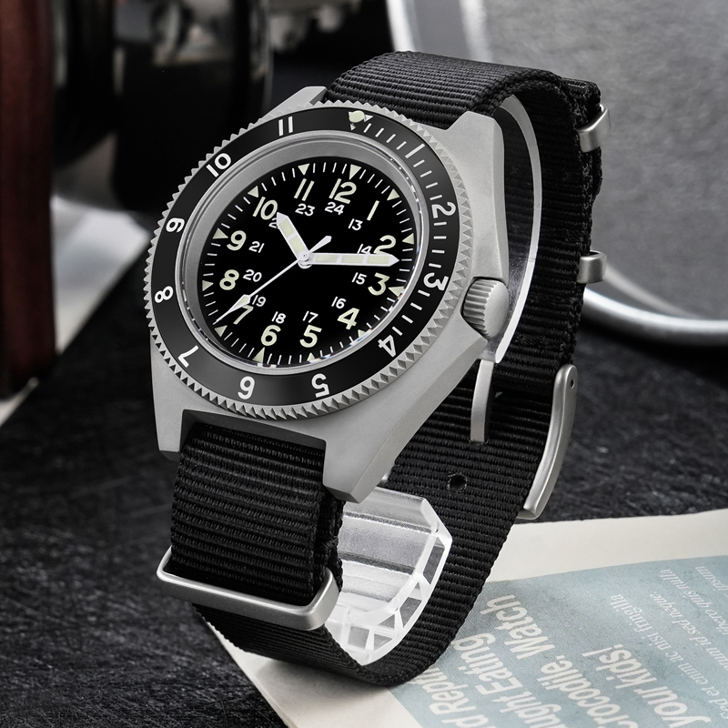 Watchdives WD1972 ساعة كوارتز  - مراجعة Men'S Fashion Jewelry وسعره